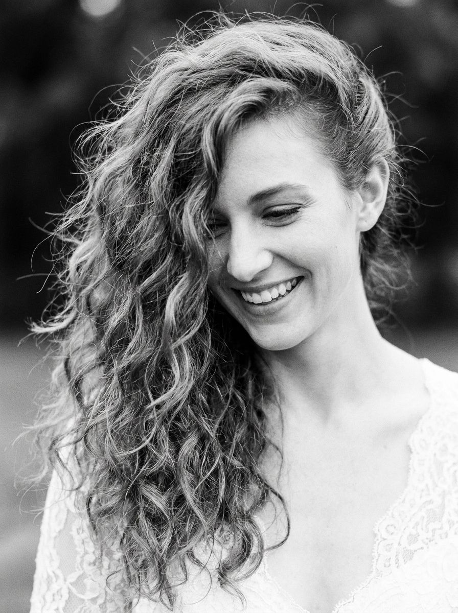 Lockere Locken mit Seitenscheitel - Locken Frisuren Hochzeit